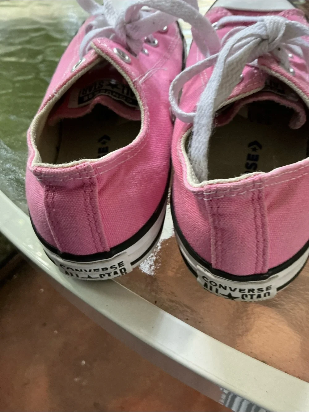 Converse Chuck Taylor All-Star Pink Low Top Canvas Sneakers Girls Youth Size 3
